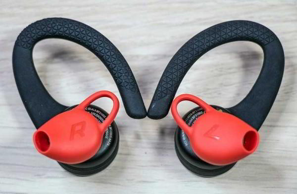 Обзор Plantronics BackBeat Fit 3100: наушники для улицы и бассейна