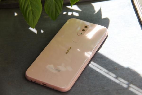 Обзор Nokia 4.2: компактный смартфон, где есть все, что пожелаете