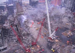 Не публиковавшимися фотографиями в купил 9/11 дом распродажа