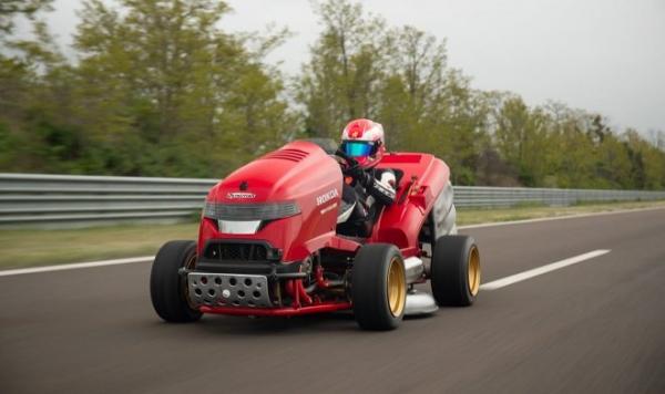 Газонокосилка Honda Mean Mower V2 установила новый мировой рекорд скорости