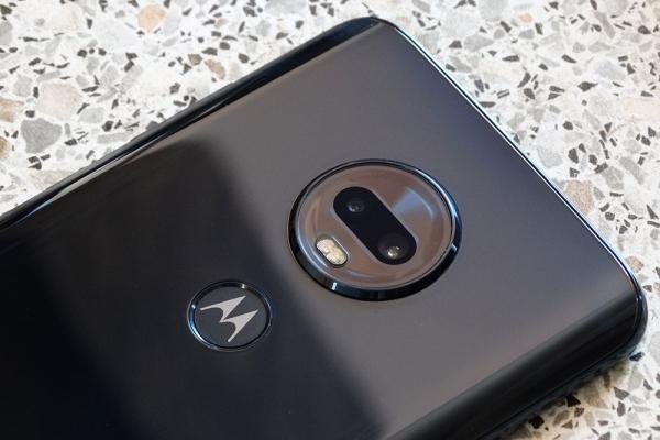 Обзор смартфона Moto G7 Plus: симпатичный смартфон с быстрой зарядкой и стереодинамиками