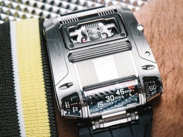 Urwerk UR-100C — самые необычные часы в мире
