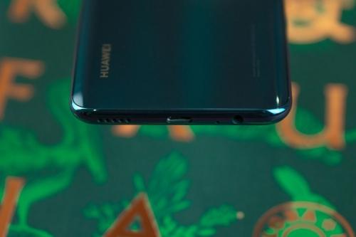 Компания компания Huawei сообщает о всплеске продажи несмотря на запрет