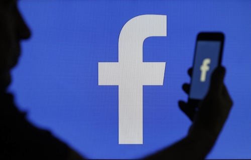 Facebook создает целевой группы по вопросам гражданского права, как пересмотр политики по-прежнему