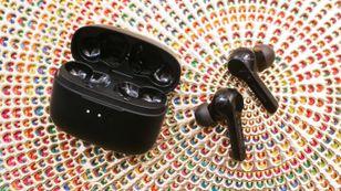 AirPods vs. Anker Soundcore Liberty Air: a cheap, great alternative