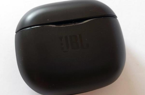 Обзор JBL Tune 120 TWS: истинно беспроводных наушников