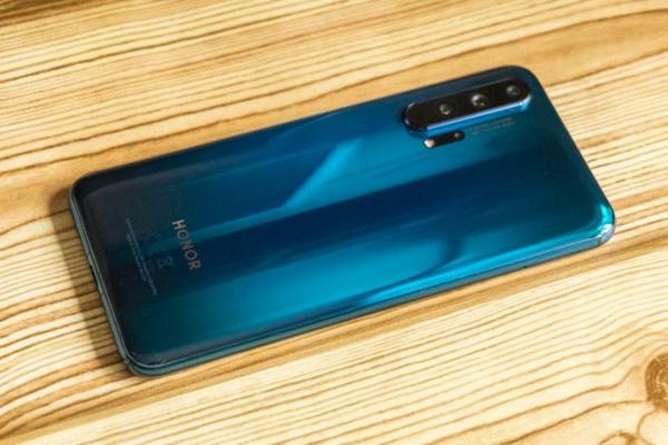 Обзор Honor 20 Pro — работа над ошибками?