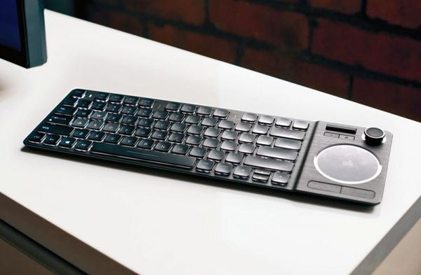 Обзор Corsair K83 Wireless: мультимедийная клавиатура для управления всем