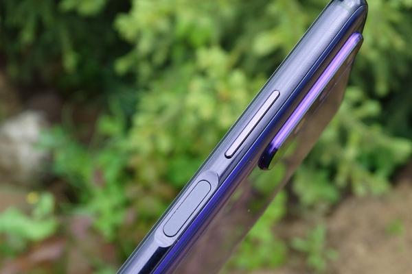 Обзор Honor 20 Pro: мощный камерофон, который хотел стать максимально бюджетным