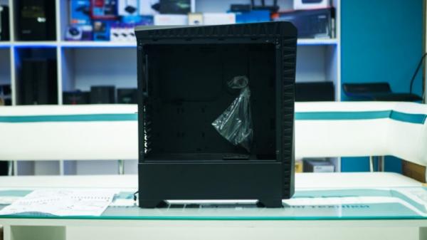 Обзор корпуса для ПК AeroCool Scar RGB - интересный среднебюджетник