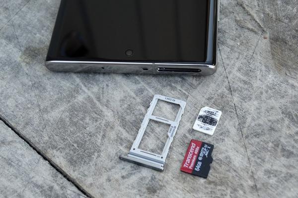 Обзор Samsung Galaxy Note 10 Plus: смартфон с отличной камерой, идеальными изгибами и скрытыми недостатками