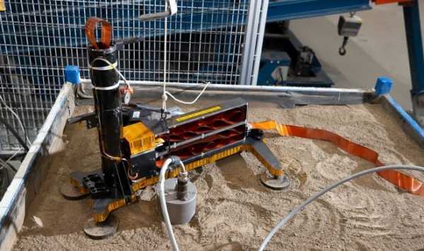 Ремонт по-марсиански: инженеры NASA вернули бур аппарата InSight к работе, стукнув по нему лопатой