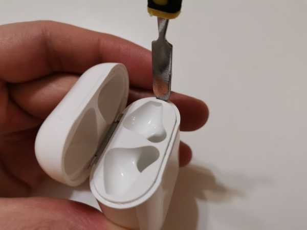 Анатомия подделки. AirPods 2