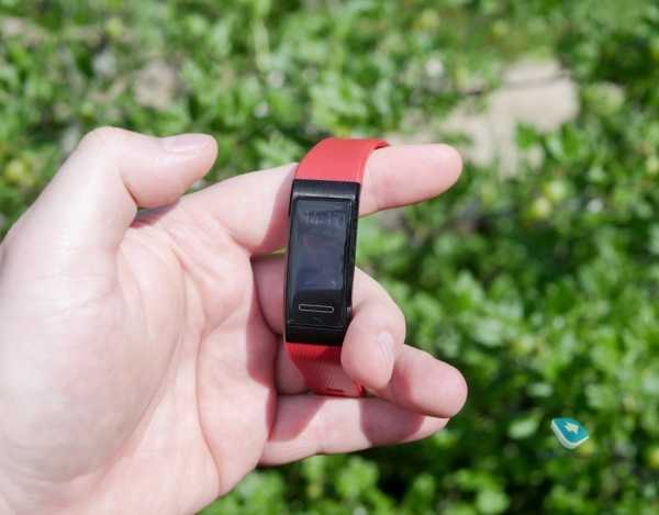 Быстрый обзор Huawei Band 4 Pro