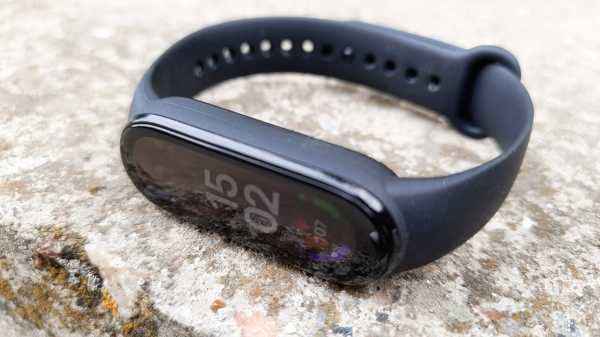 Обзор Xiaomi Mi Smart Band 6: яркий хит с датчиком SpO2