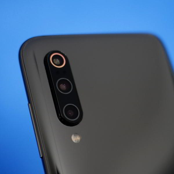 Обзор смартфона Xiaomi Mi 9: детали имеют значение