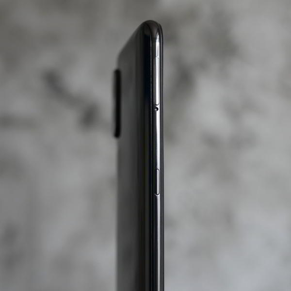 Обзор смартфона Xiaomi Mi 9: детали имеют значение